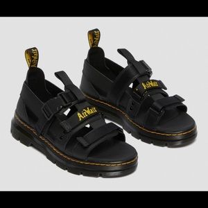 Dr. Martens PEARSON WEBBING SANDALS NWOT